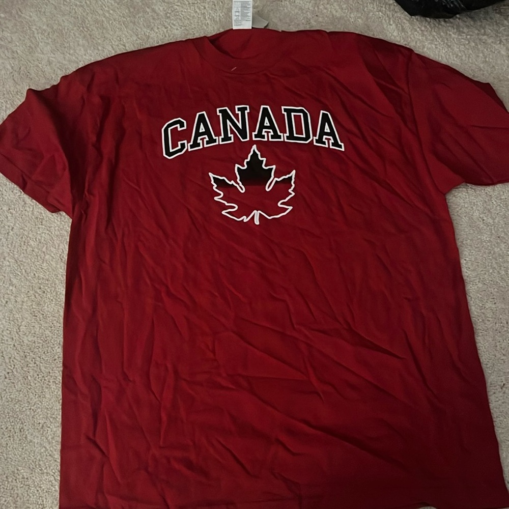 Canada tee
